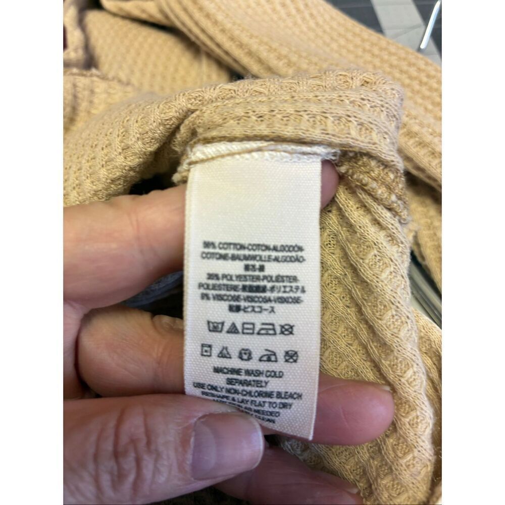 We The Free NWOT Thermal Top Army Motives in Tan Size S - Picture 9 of 9